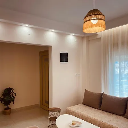 Apartment Fay's Nea Vrasna